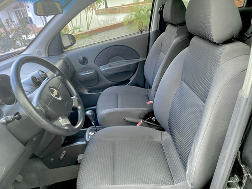 Chevrolet Aveo Automático