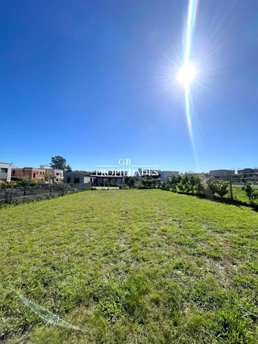 Venta De Lote En Santa Elena, Pilar