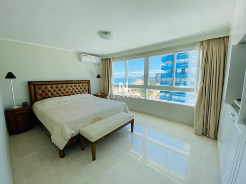 Departamento De 3 Dormitorios En Millenium Tower, Punta Del Este- Ref: 3345