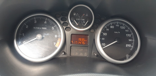 Peugeot 207 2011 1.4 Xr Flex 5p