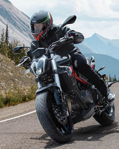 Imagen 4 de 4 de Benelli 302 S - Naked
