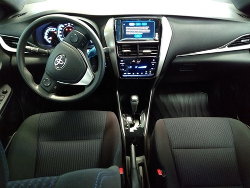 Toyota Yaris 1.5 Xl Plus Connect 16v Cvt 5p