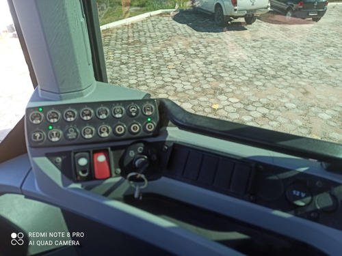 Imagem 12 de 14 de Pá Carregadeira Cat 938k 2014