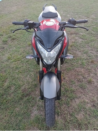 Imagen 3 de 6 de Bajaj Rouser Ns200