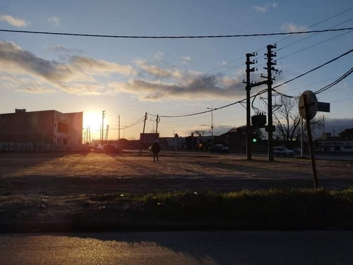 Parcela De 1500 M2 Sobre Ruta 11