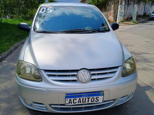 Volkswagen Fox 1.6 Plus Total Flex 5p