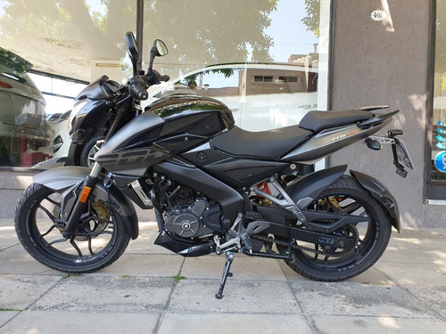 Bajaj Rouser Ns 200 Color Negro Sin Uso 0km Año 2020
