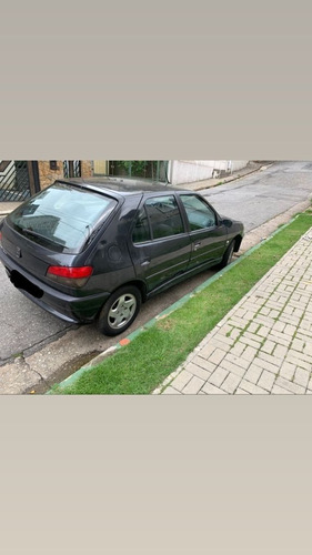 Imagem 5 de 8 de Peugeot 306 Passion Hatch - 1.8 16v 4p