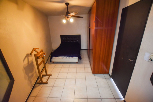 Venta Ph Tres Dormitorios, Planta Alta Con Terraza
