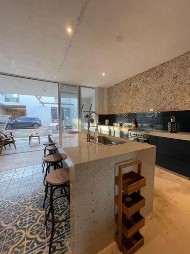Casona Amueblada En Venta O Renta En El Corazón De Mérida Con Loft Independiente