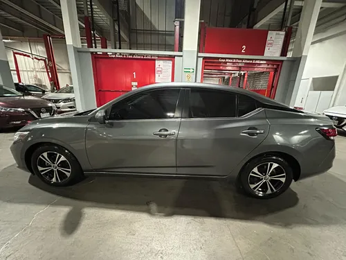Nissan Sentra 1.8 Advance Cvt