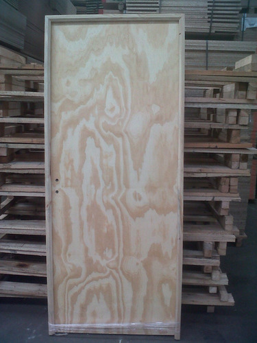 Imagen 4 de 6 de Puerta Placa Pino 70cm X 2,00mts Marco Madera 7 Cm- Maderwil