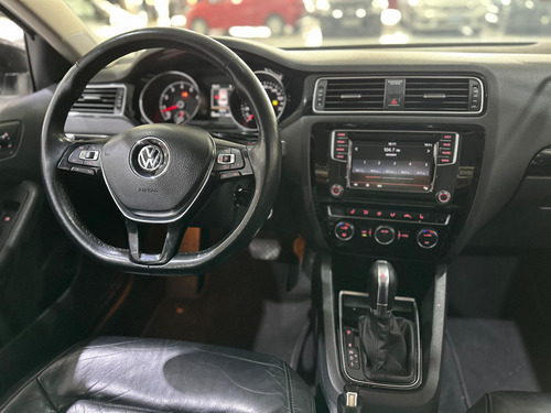 Volkswagen Jetta 2.0 Tsi Highline (mx) 4p