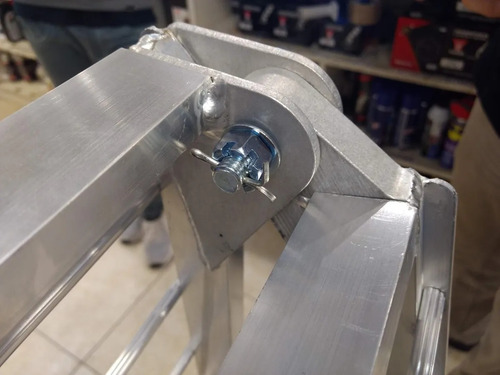 Imagen 4 de 10 de Rampa Plegable Moto Cuatri De Aluminio 2,26mt Carga 340kg