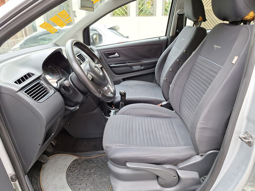 Volkswagen Crossfox 1.6 MI 8V FLEX 4P MANUAL