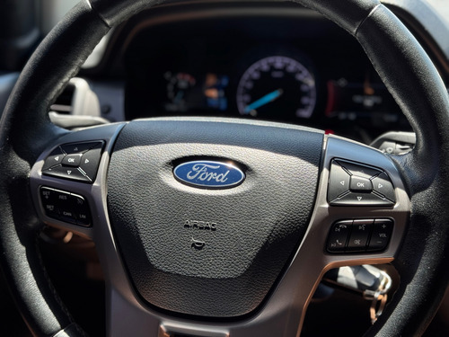 Ford Ranger XLT 4X2 Automatica