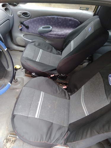 Imagem 4 de 6 de Ford Fiesta Verde 2 Portas
