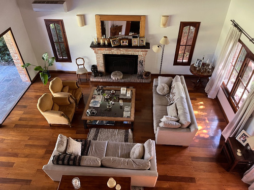Excelente Casa En San Carlos C.c.