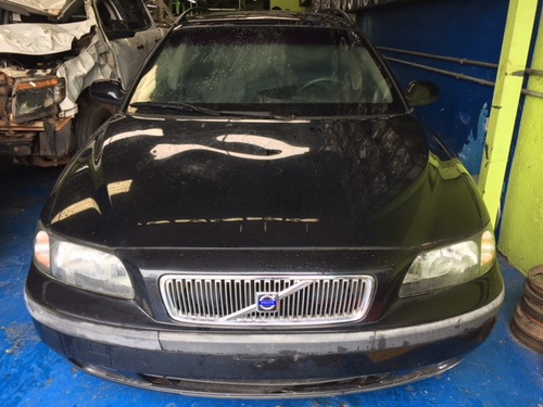 Imagem 2 de 6 de Volvo V70 2.0 Sucatas Motor Cambio Lataria Retirada Peça