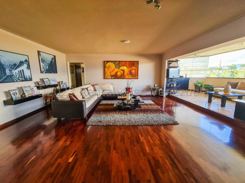 Apartamento En Venta En Los Naranjos Del Cafetal Ca 24-11095 Yg