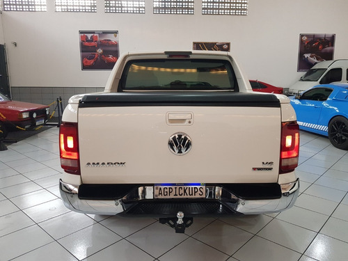 Imagem 14 de 15 de Volkswagen Amarok Highline Extreme V6 4x4 20/2020 Completa