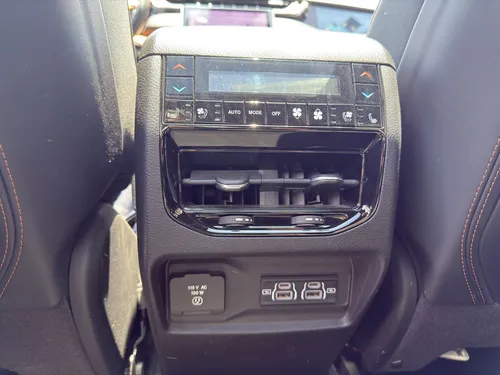 Jeep Grand Cherokee 5.7 V8 Summit 4x4 At