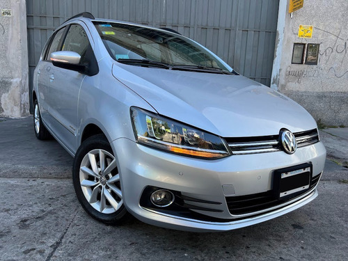 Imagen 17 de 25 de Volkswagen Suran Highline 1.6 16v Caja De Sexta 2015 / Nueva
