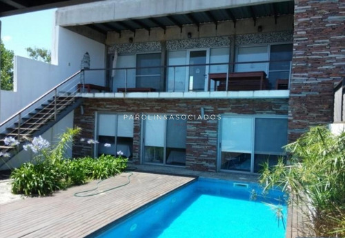 Casa En Venta De 4 Dormitorios En La Barra -ref:3946