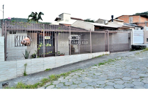 Imagem 30 de 30 de Belíssima Casa Espaçosa Com 04 Dormitórios No Bairro Real Parque! - 4592