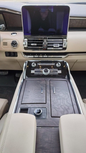 Imagen 14 de 15 de Lincoln Navigator 2020 3.5 Reserve L At