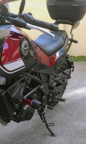Imagen 8 de 16 de Benelli Leoncino 250 Con Accesorios Incluidos