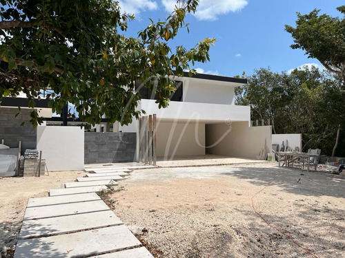 Casa En Casa En Venta En Cancun, Lagos Del Sol