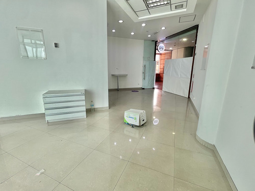 Local 79 M2 En Alquiler Galerías Sebucán
