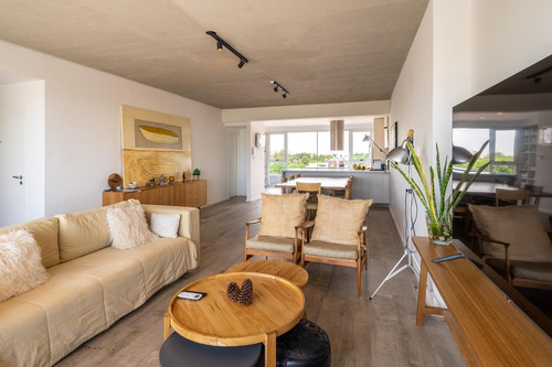 Penthouse En Domus 2222