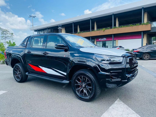 Imagen 2 de 13 de Toyota Hilux 2023