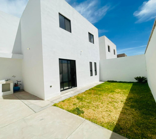 Casa En Venta En Los Olivos, Gómez Palacio, Durango