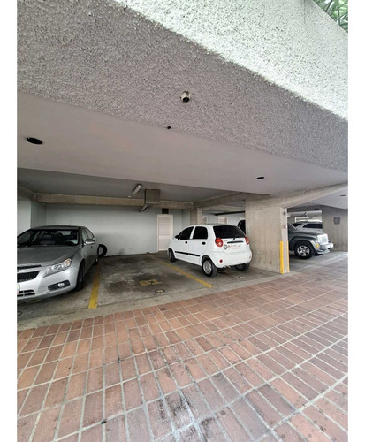 Apartamento En Terrazas De Club Hipico 280m2. 3 Niveles (py)