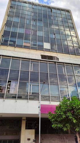Imagen 1 de 5 de Oficina En Venta En Cúcuta Latino. Cod 2241897