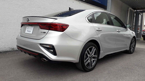 Imagen 5 de 15 de Kia Forte Sedan 2020 4p Gt Line, 2.0 L Mpi Atkinson Ta6,