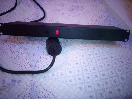 Imagen 5 de 8 de Regleta Pdu De 10 Tomas Hubb