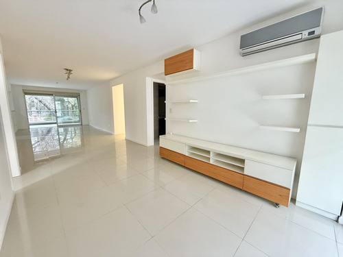 Amplio Departamento En Venta Sobre Av. Libertador - Punta Chica