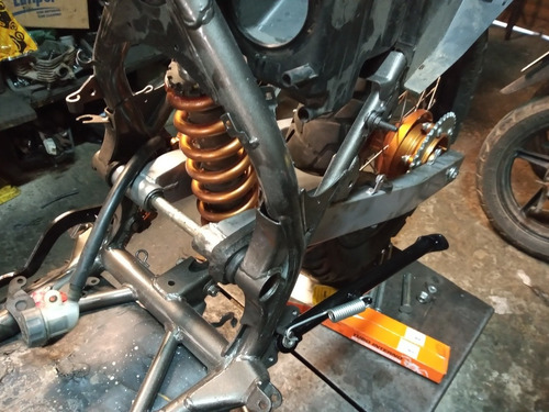 Imagem 3 de 7 de Honda Falcon 400