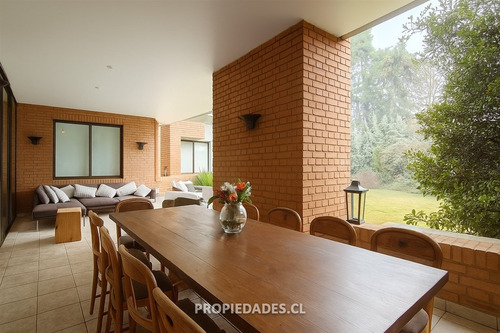 Departamento En Venta De 4 Dorm. En Las Condes