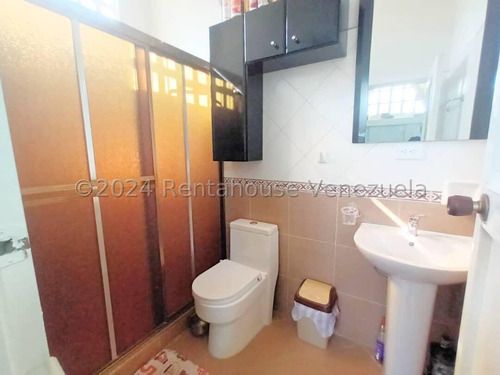 Rosa Rodríguez Vende Casa En El Manzano, Barquisimeto 24-19675