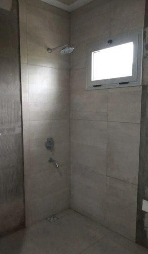 Imagen 10 de 12 de Casa Venta 3 Dormitorios 2 Baños 1 Cochera 1 Patio Y Pileta 278 Mts 2 Totales - Villa Elvira