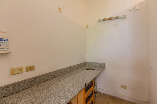Departamento En Venta En Recoleta, Capital Federal, Buenos Aires