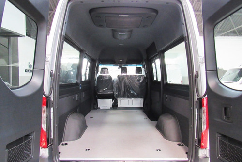 Imagem 6 de 11 de Mercedes-benz Sprinter 416 21/22 10,5m³ Vitrê High Tech