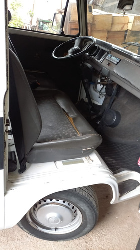 Kombi Ano 2006 1.4 Flex 8v Passageiros 11 Lugares