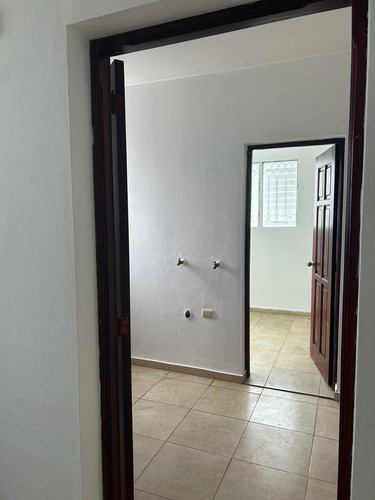 Apartamento En El Dorado - 3era