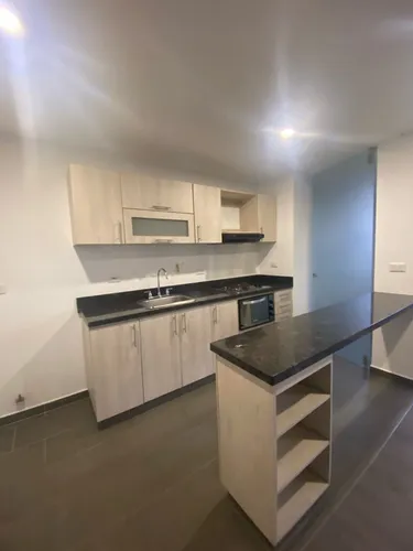 Apartamento En Los Colores - Medellín, ¡excelentes Acabados!